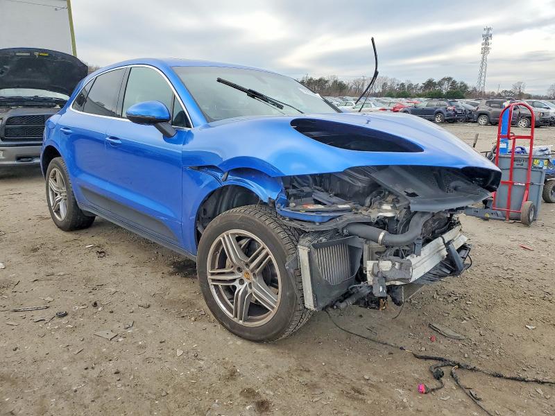 Photo 4 from auction – 2016 PORSCHE MACAN with VIN WP1AB2A56GLB51095