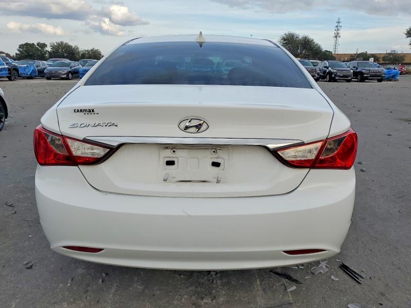 Photo 6 from auction – 2013 HYUNDAI SONATA GLS with VIN 5NPEB4AC8DH722437