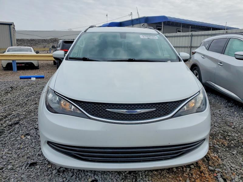 Photo 5 from auction – 2020 CHRYSLER VOYAGER LX with VIN 2C4RC1DG1LR157669