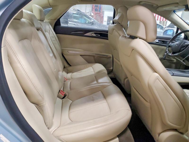 Photo 10 from auction – 2013 LINCOLN MKZ HYBRID with VIN 3LN6L2LU2DR807617