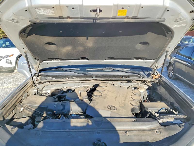 Photo 12 from auction – 2016 TOYOTA 4RUNNER with VIN JTEZU5JR3G5115299