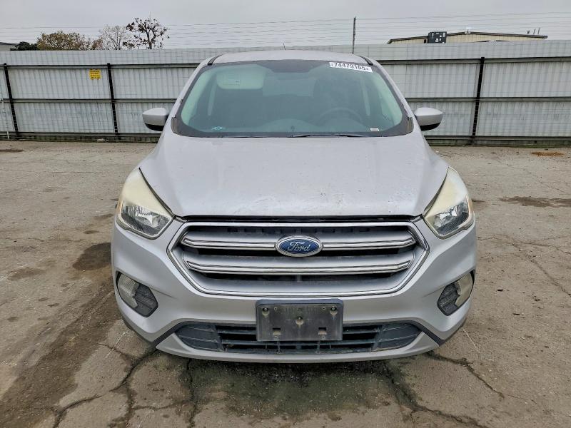 صورة رقم 5 من المزاد - 2017 FORD ESCAPE مع VIN 1FMCU0GD0HUE38768