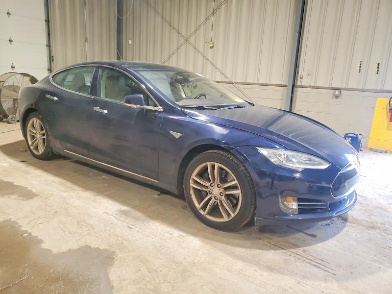Photo 4 from auction – 2015 TESLA MODEL S 85 with VIN 5YJSA1H11FFP73370
