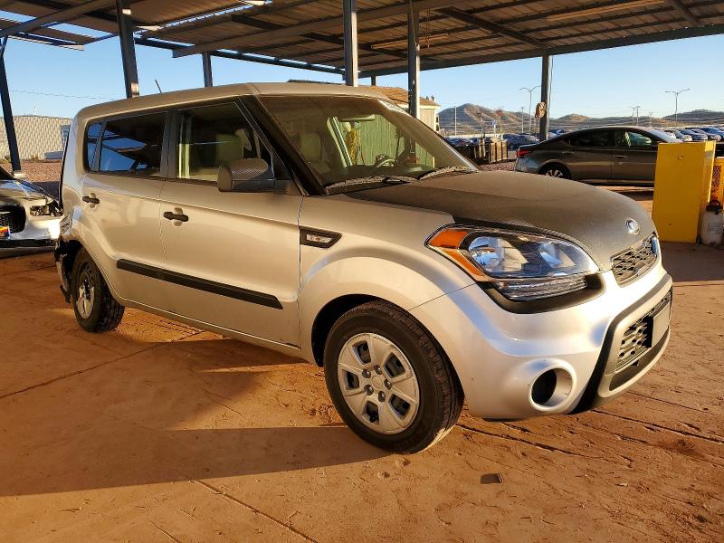 Photo 4 from auction – 2013 KIA SOUL with VIN KNDJT2A54D7494278
