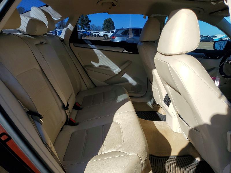 Photo 10 from auction – 2014 VOLKSWAGEN PASSAT with VIN 1VWBS7A38EC084110
