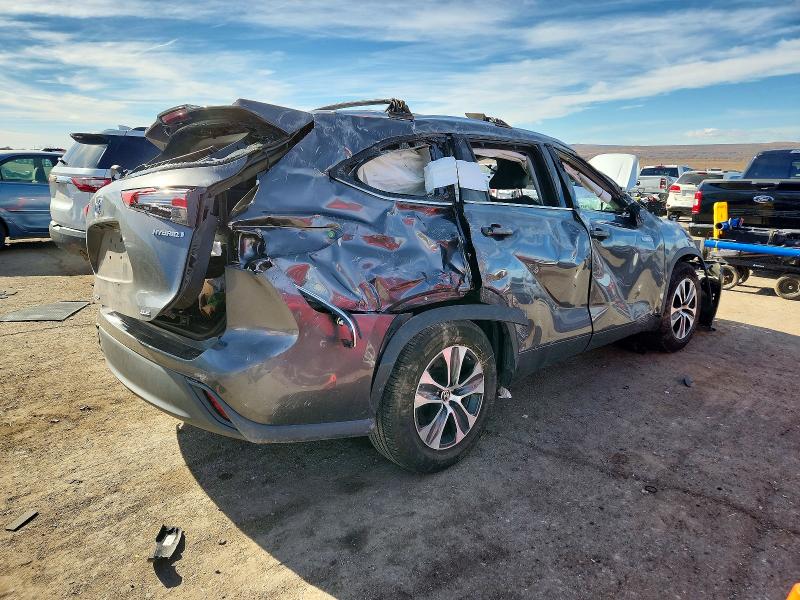 Photo 3 from auction – 2020 TOYOTA HIGHLANDER with VIN 5TDHARAH9LS500376