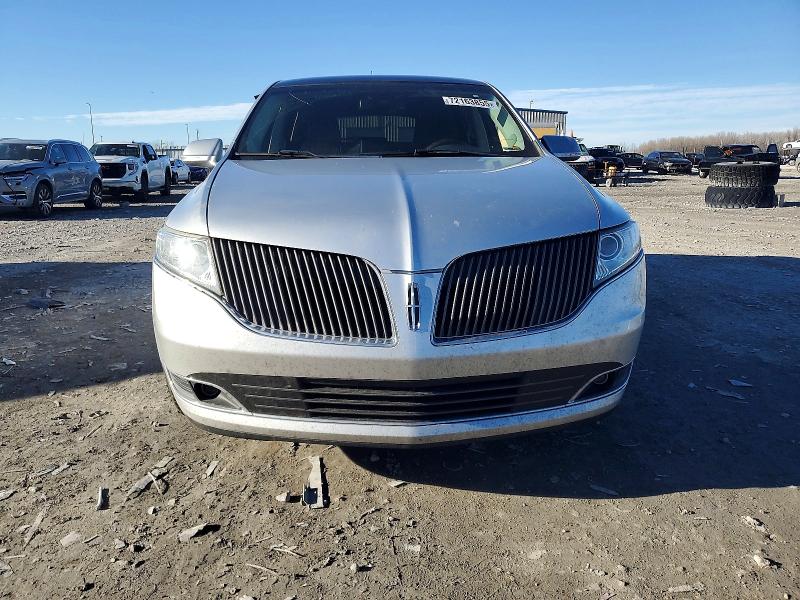 Photo 5 from auction – 2016 LINCOLN MKT with VIN 2LMHJ5FK3GBL01473