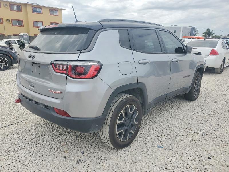 Photo 3 from auction – 2019 JEEP COMPASS with VIN 3C4NJDDBXKT682669