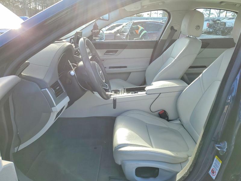 Photo 7 from auction – 2016 JAGUAR XF with VIN SAJBD4BV0GCY20750
