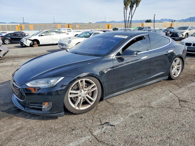 TESLA MODEL S 2013 with VIN 5YJSA1DG4DFP05068 - Photo from auction