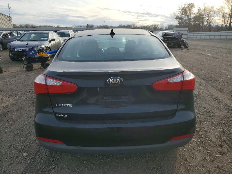 Photo 6 from auction – 2016 KIA FORTE with VIN KNAFX4A63G5526620