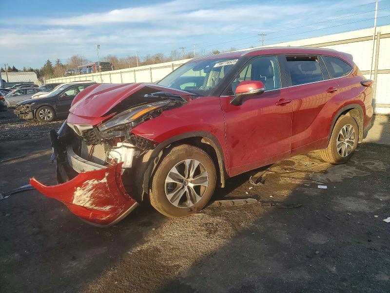 TOYOTA HIGHLANDER 2024 with VIN 5TDKDRBH2RS545986 - Photo from auction