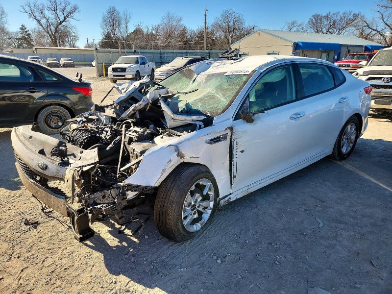 KIA OPTIMA 2018 with VIN 5XXGT4L36JG235019 - Photo from auction