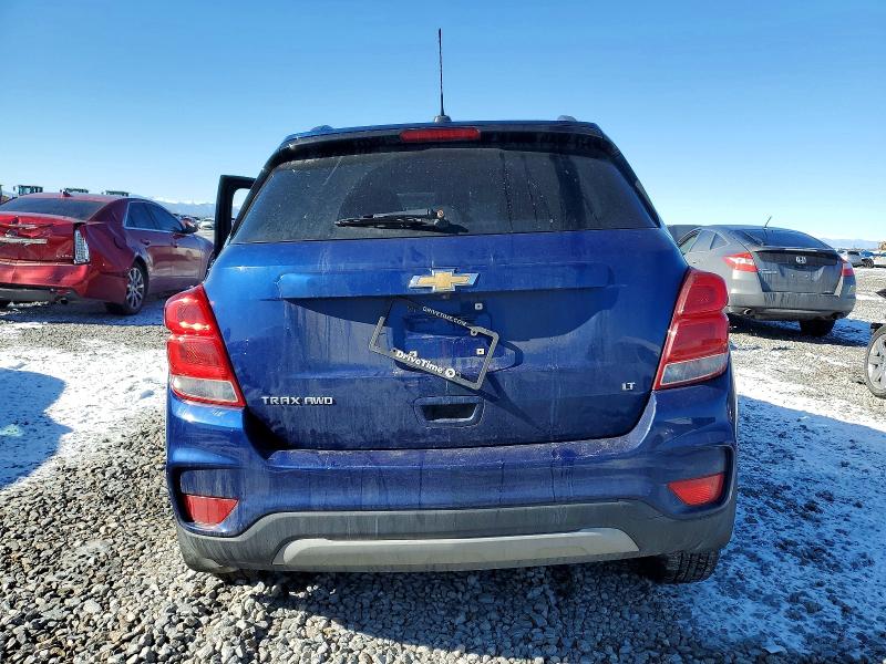 Photo 6 from auction – 2017 CHEVROLET TRAX with VIN 3GNCJPSBXHL209611