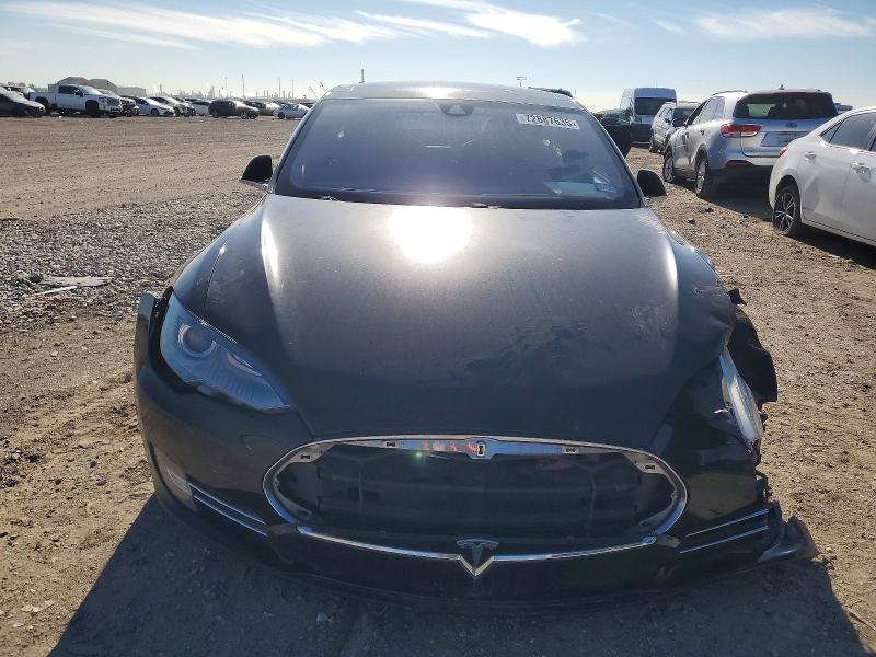 Photo 5 from auction – 2015 TESLA MODEL S 85 with VIN 5YJSA4H24FF089469