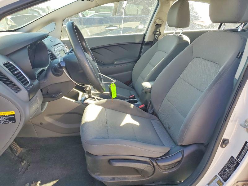 Photo 7 from auction – 2017 KIA FORTE with VIN 3KPFK4A74HE103013