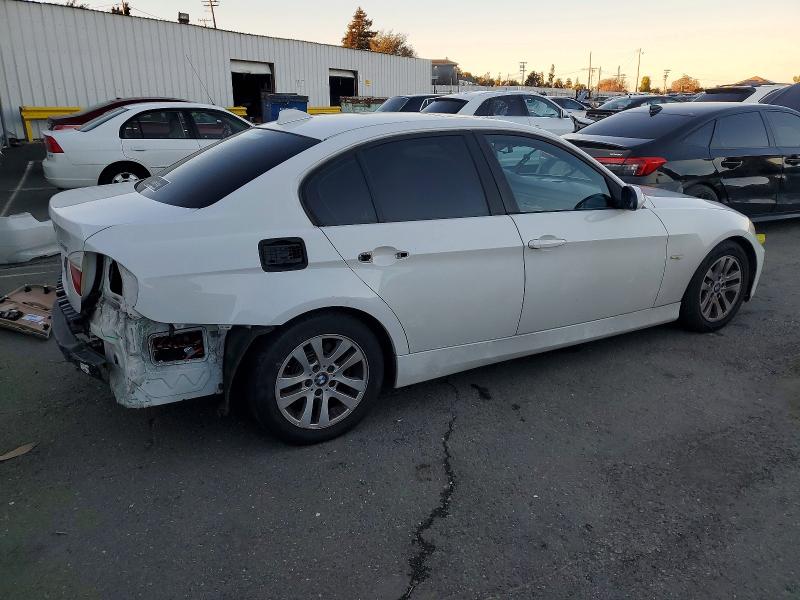 Photo 3 from auction – 2007 BMW 328 I SULE with VIN WBAVC53577FZ78369