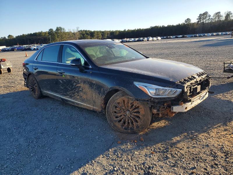 Photo 4 from auction – 2017 GENESIS G90 PREMIU with VIN KMHG34JA7HU027572