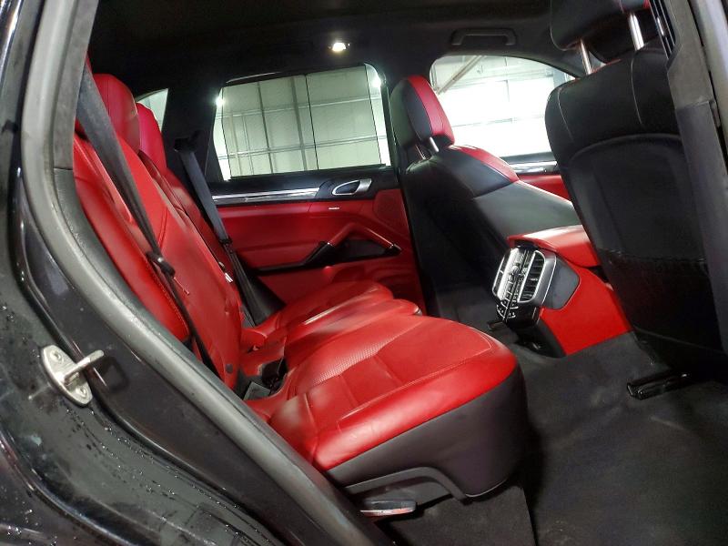 Photo 11 from auction – 2018 PORSCHE CAYENNE TU with VIN WP1AC2A25JLA85116