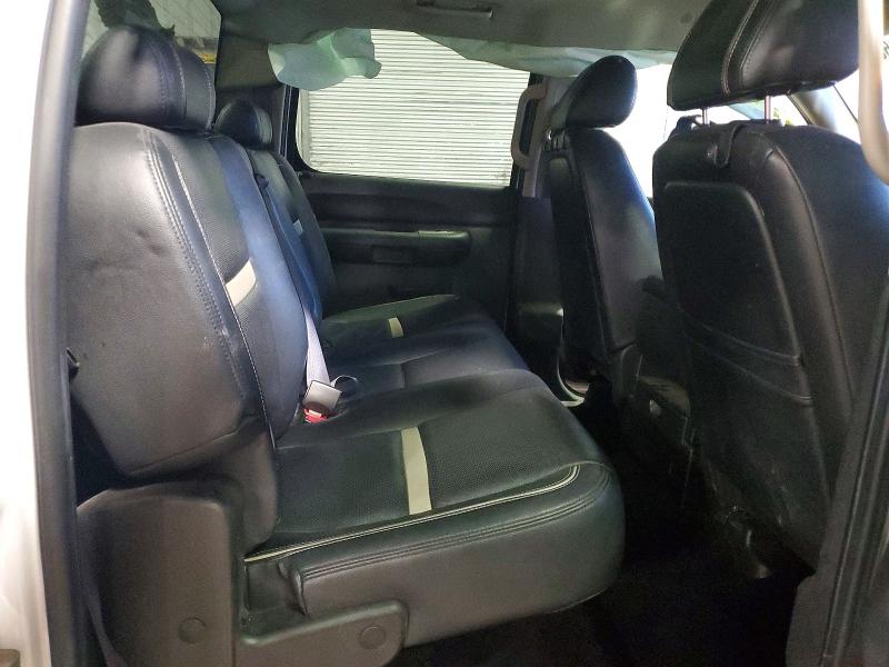 Photo 10 from auction – 2011 CHEVROLET SILVERADO with VIN 3GCUKSE24BG188263