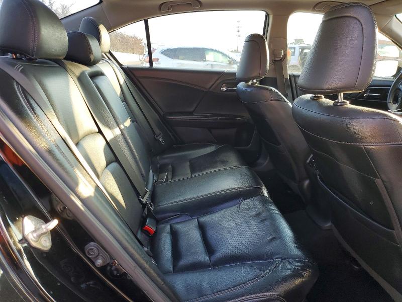Photo 10 from auction – 2015 HONDA ACCORD with VIN 1HGCR2F83FA060161