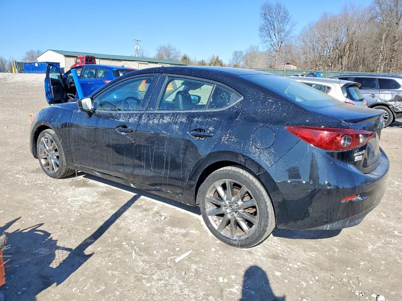 Photo 2 from auction – 2018 MAZDA 3 TOURING with VIN 3MZBN1V39JM209008