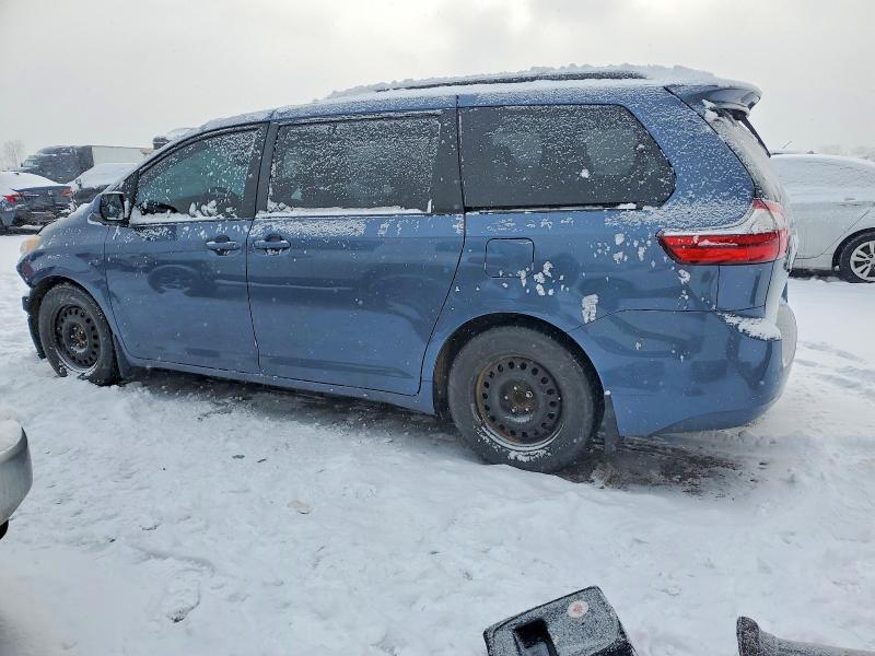 Photo 2 from auction – 2015 TOYOTA SIENNA with VIN 5TDKK3DC1FS565503