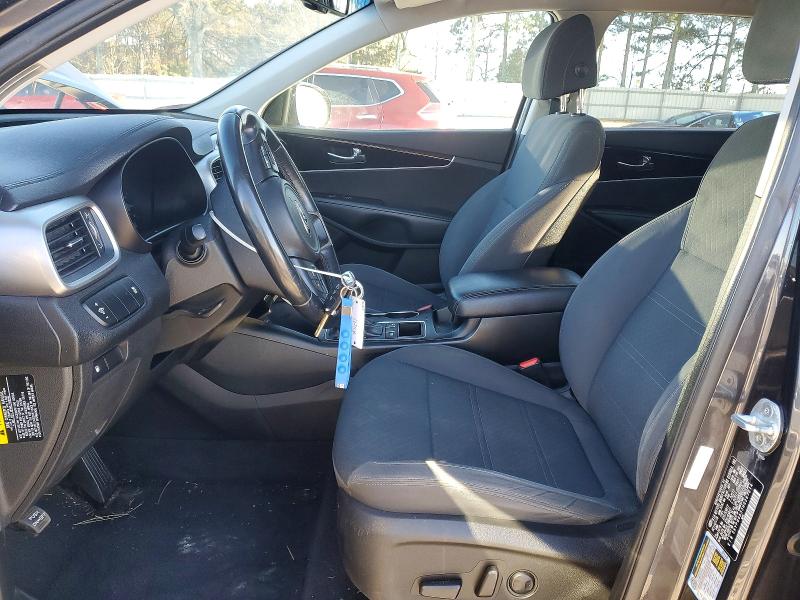 Photo 7 from auction – 2017 KIA SORENTO LX with VIN 5XYPG4A33HG267214