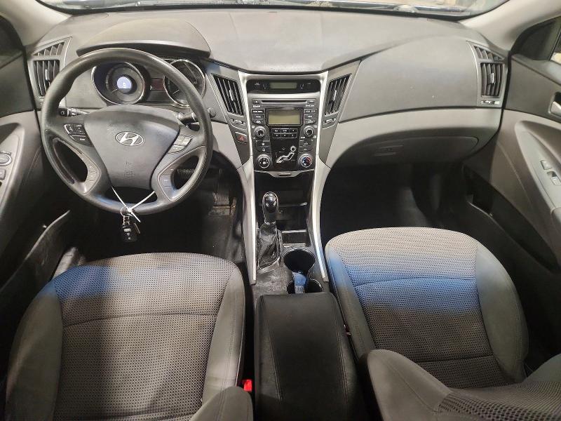 Photo 8 from auction – 2012 HYUNDAI SONATA with VIN 5NPEB4AC6CH502325