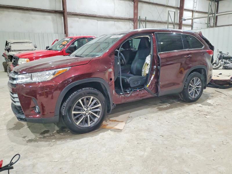 TOYOTA HIGHLANDER 2019 with VIN 5TDJZRFHXKS725729 - Photo from auction