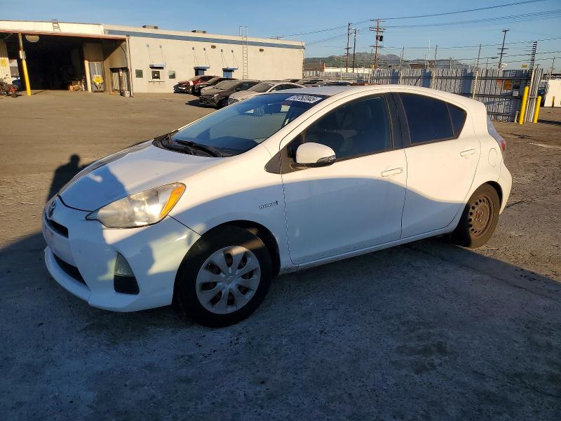 Photo 1 from auction – 2013 TOYOTA PRIUS C with VIN JTDKDTB31D1542567