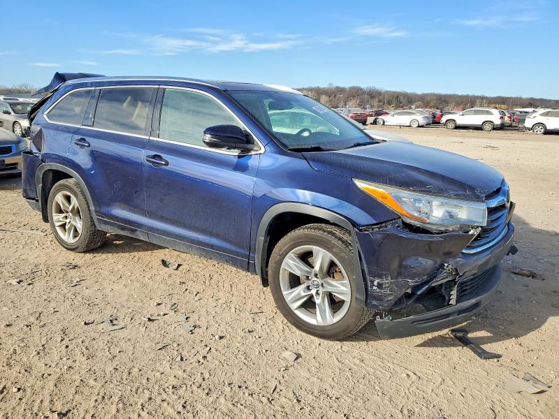 Photo 4 from auction – 2016 TOYOTA HIGHLANDER with VIN 5TDDKRFH6GS347028