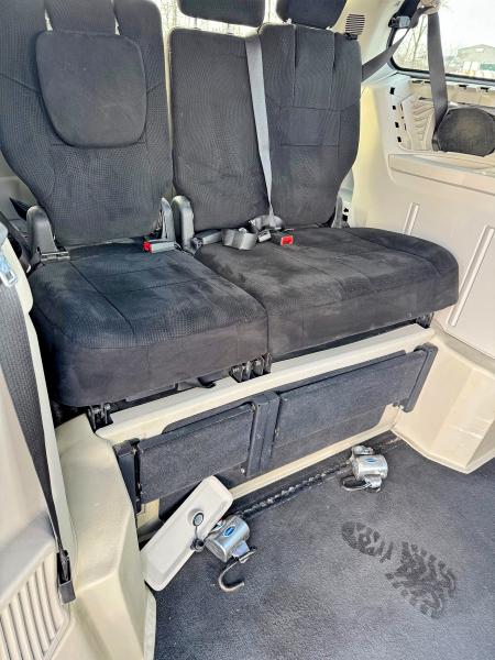 Photo 6 from auction – 2012 DODGE GRAND CARA with VIN 2C4RDGCG1CR104438