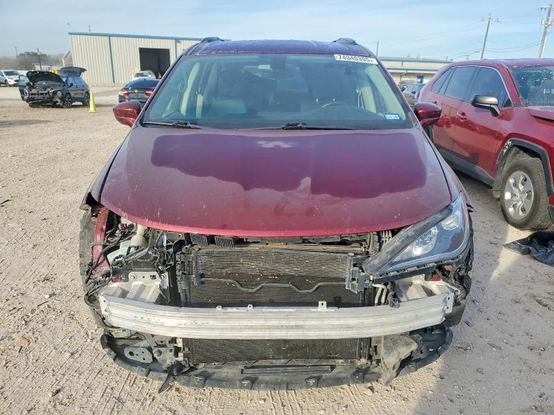 Photo 5 from auction – 2017 CHRYSLER PACIFICA T with VIN 2C4RC1BG3HR670061