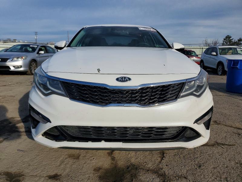 Photo 5 from auction – 2019 KIA OPTIMA with VIN 5XXGT4L38KG298947