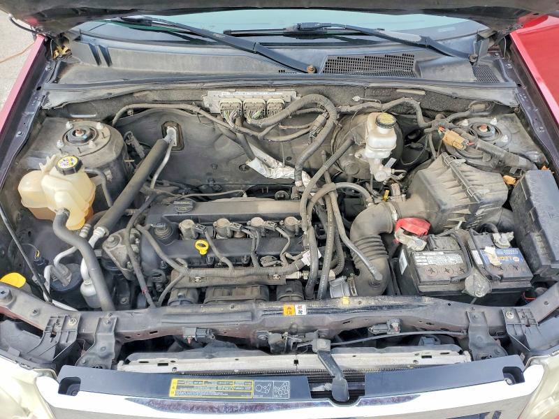 Photo 12 from auction – 2010 FORD ESCAPE LIM with VIN 1FMCU0E77AKC61456