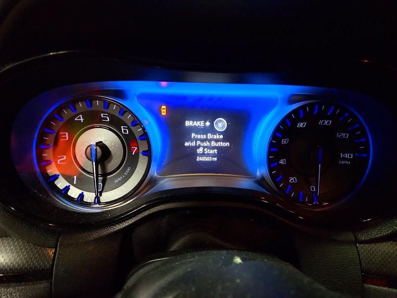 Photo 9 from auction – 2016 CHRYSLER 300 with VIN 2C3CCAGGXGH157316