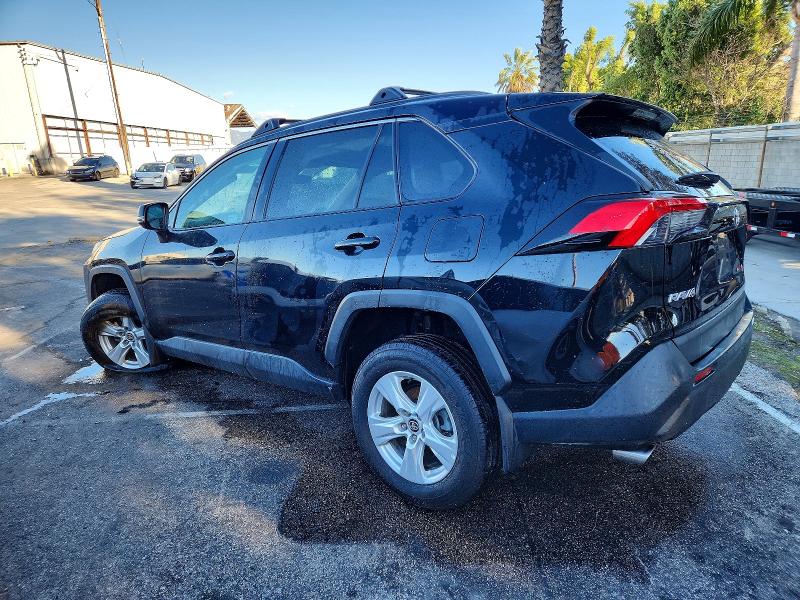 Photo 2 from auction – 2021 TOYOTA RAV4 with VIN 2T3W1RFV9MC152165