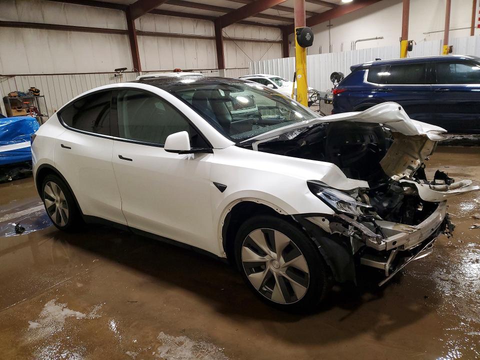 Photo 4 from auction – 2021 TESLA MODEL Y with VIN 5YJYGDEE8MF208161