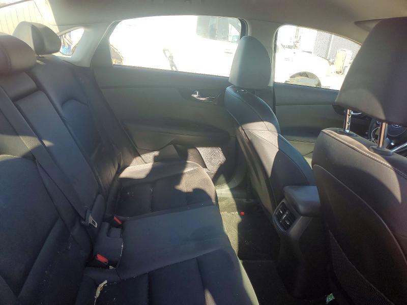 Photo 10 from auction – 2019 KIA FORTE with VIN 3KPF54AD9KE055528