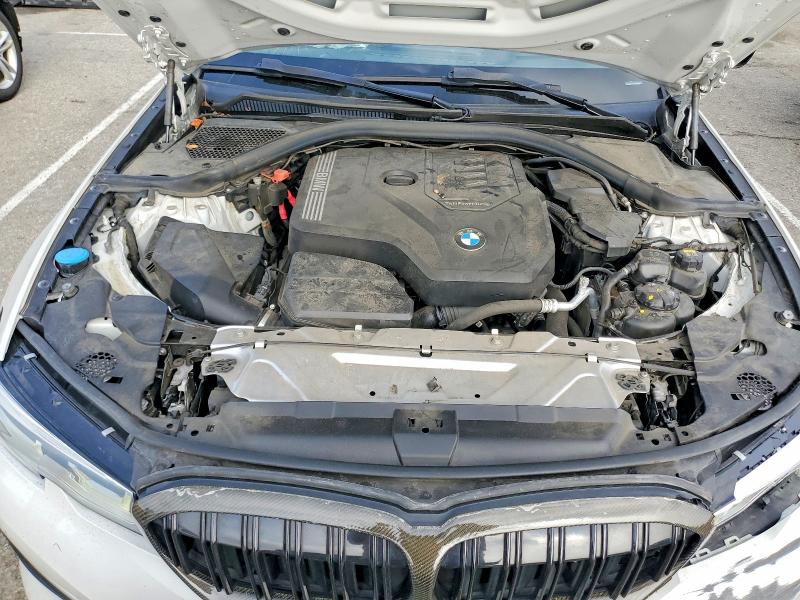 Снимка 11 от търг – 2020 BMW MOTORRAD 330I с VIN 3MW5R1J04L8B33383