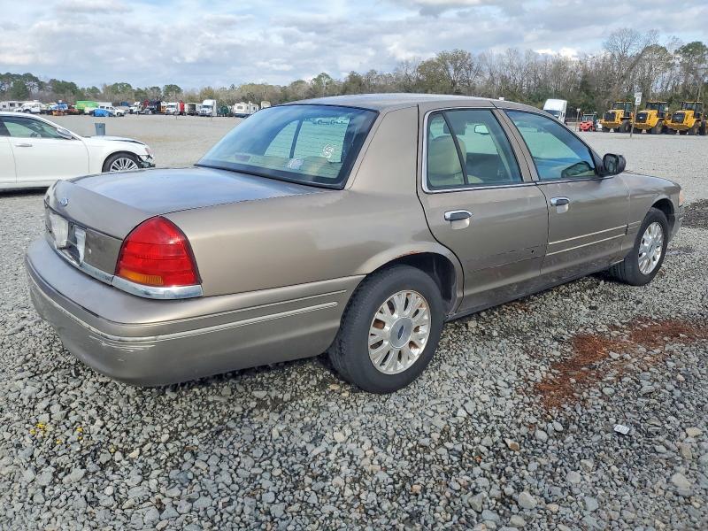 Photo 3 from auction – 2003 FORD CROWN VICT with VIN 2FAFP74W13X208770