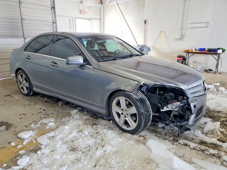 Photo 4 from auction – 2011 MERCEDES-BENZ C 300 4MAT with VIN WDDGF8BB2BR183853
