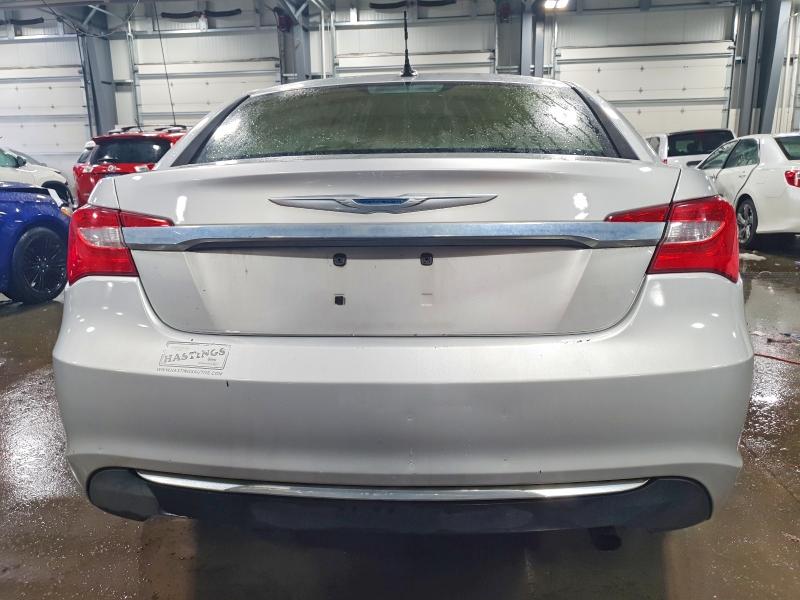 Photo 6 from auction – 2011 CHRYSLER 200 with VIN 1C3BC4FB3BN566681