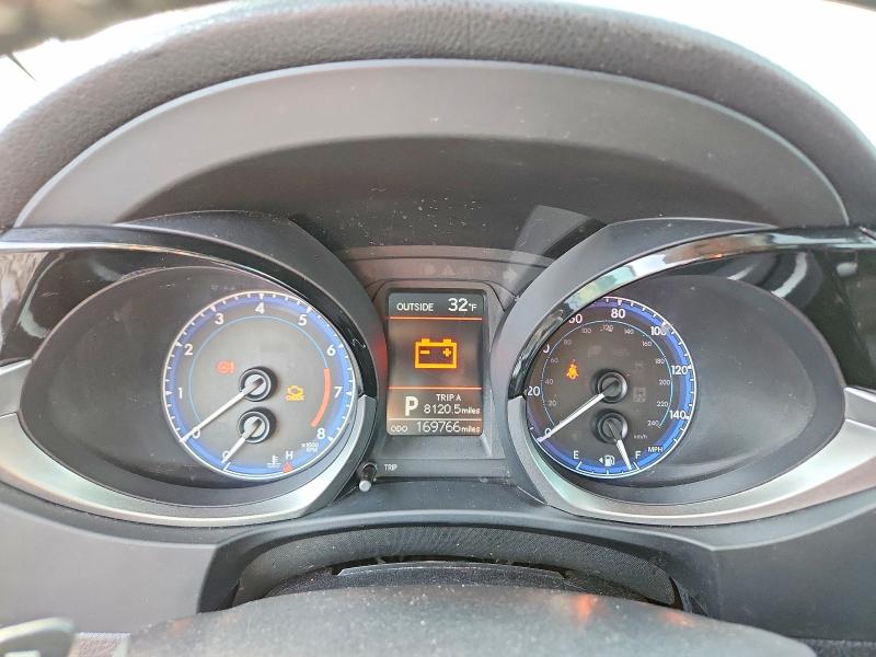 Photo 9 from auction – 2014 TOYOTA COROLLA L with VIN 5YFBURHEXEP103327