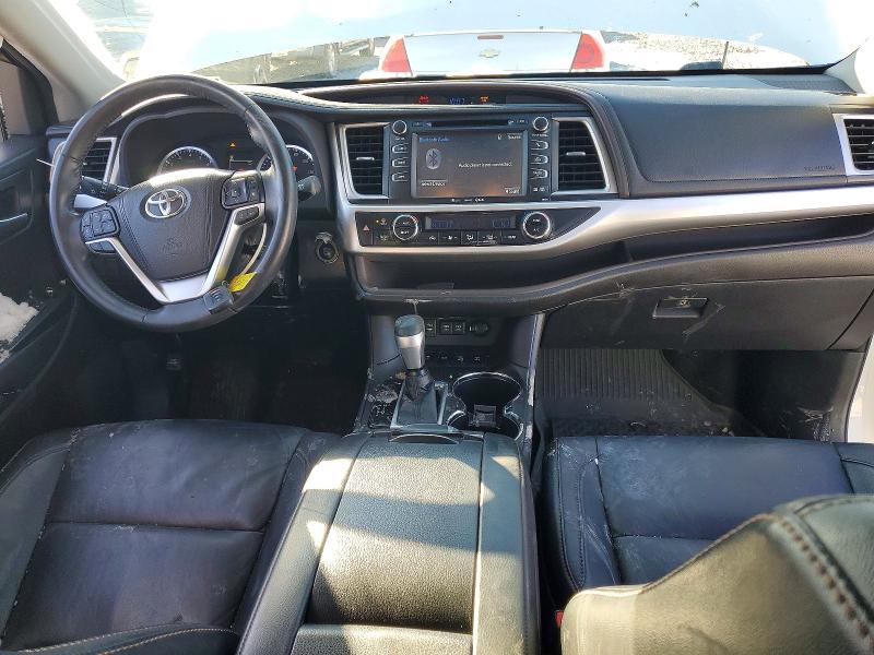 Photo 8 from auction – 2018 TOYOTA HIGHLANDER with VIN 5TDJZRFHXJS865889