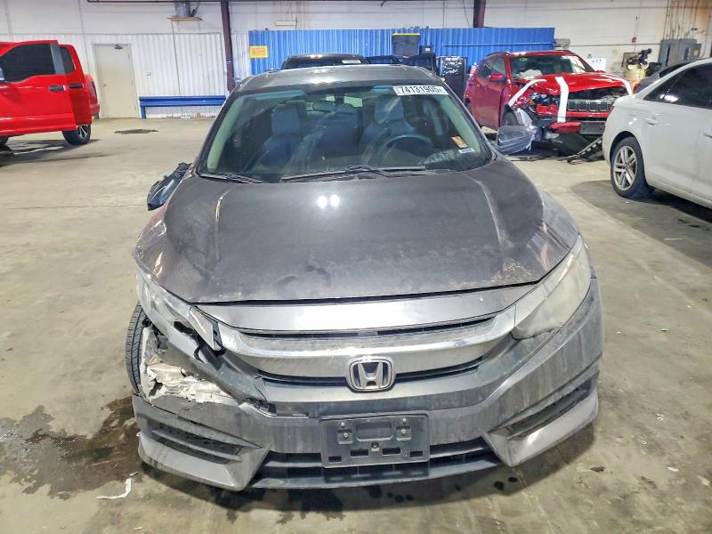Photo 5 from auction – 2016 HONDA CIVIC with VIN 19XFC2F76GE031885
