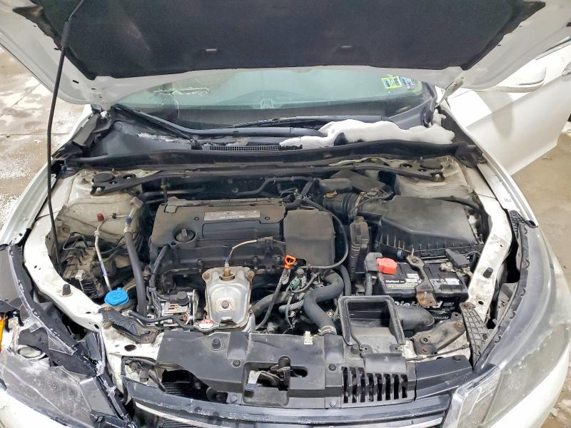 Photo 11 from auction – 2015 HONDA ACCORD with VIN 1HGCR2F87FA090361