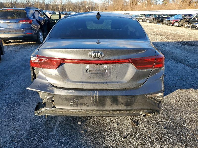 Photo 6 from auction – 2021 KIA FORTE with VIN 3KPF24AD1ME388544