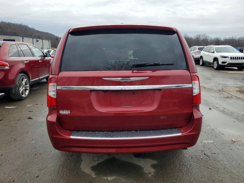 Photo 6 from auction – 2015 CHRYSLER TOWN & COU with VIN 2C4RC1CG3FR590822